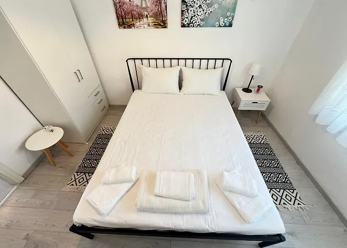 Kamares House شقة كافالا